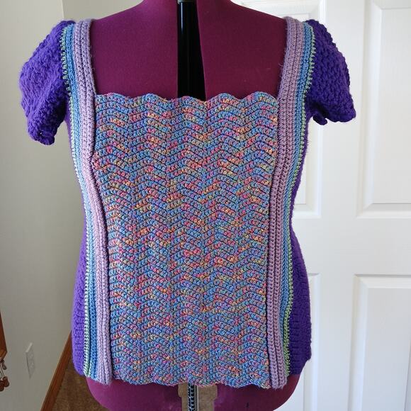 Hourglass Crochet Sweater Blouse 3X short puff sleeve shaping side panels - Picture 5 of 9